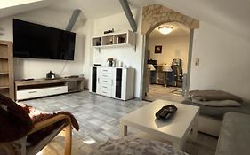 Casa Antic Große Moderne 45qm wohnung im Zentrum Am Bahnhof Kostenloses WLAN